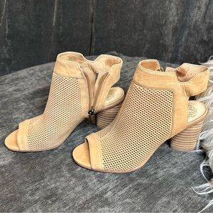 Vince Camuto Tan Peep-Toe Heels.  Women’s size 6
